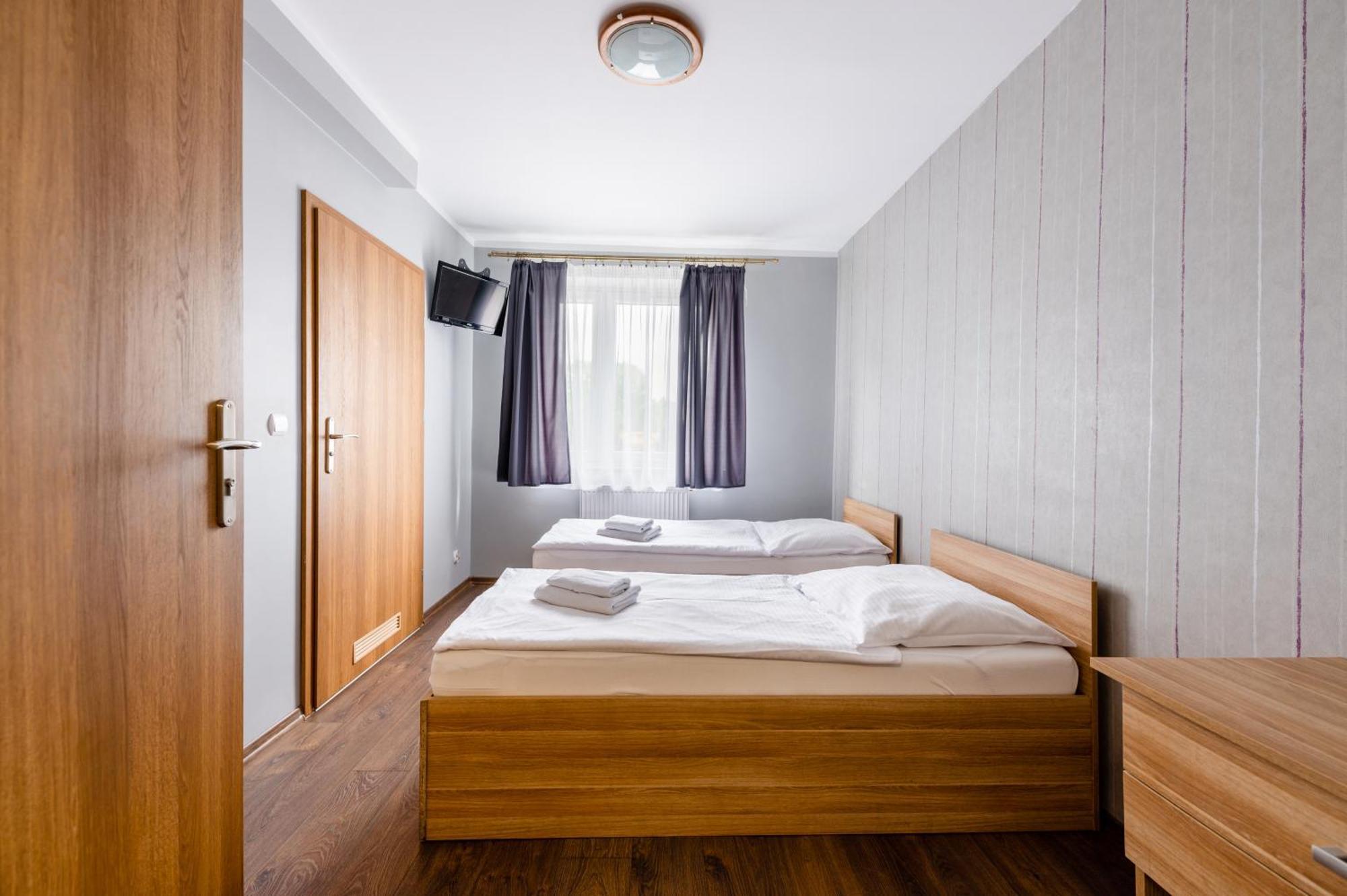 Sleep&Go Bed and Breakfast Lubliniec Eksteriør billede