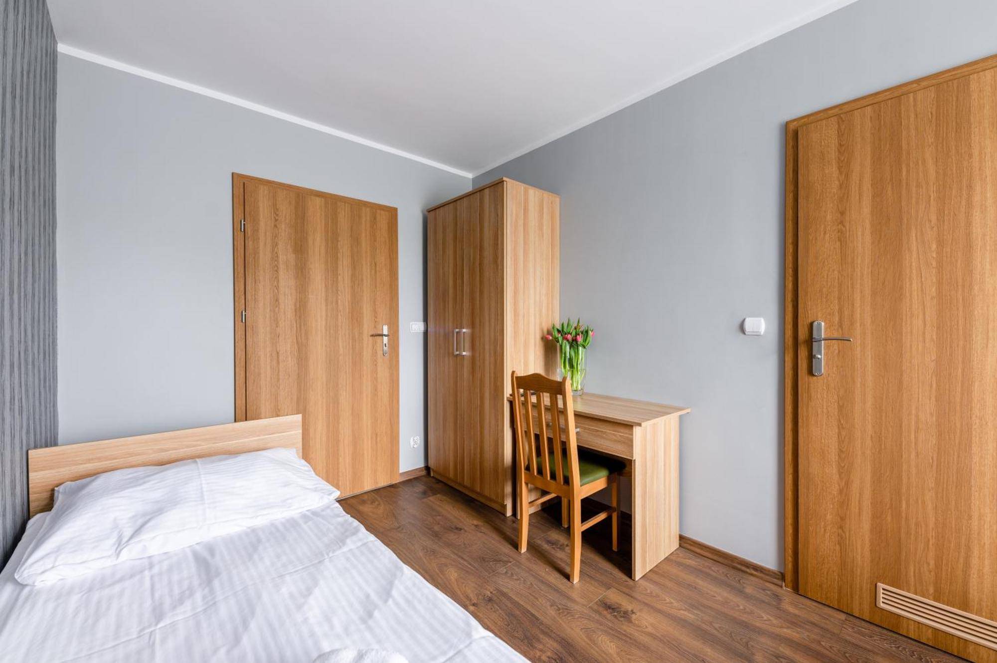 Sleep&Go Bed and Breakfast Lubliniec Eksteriør billede