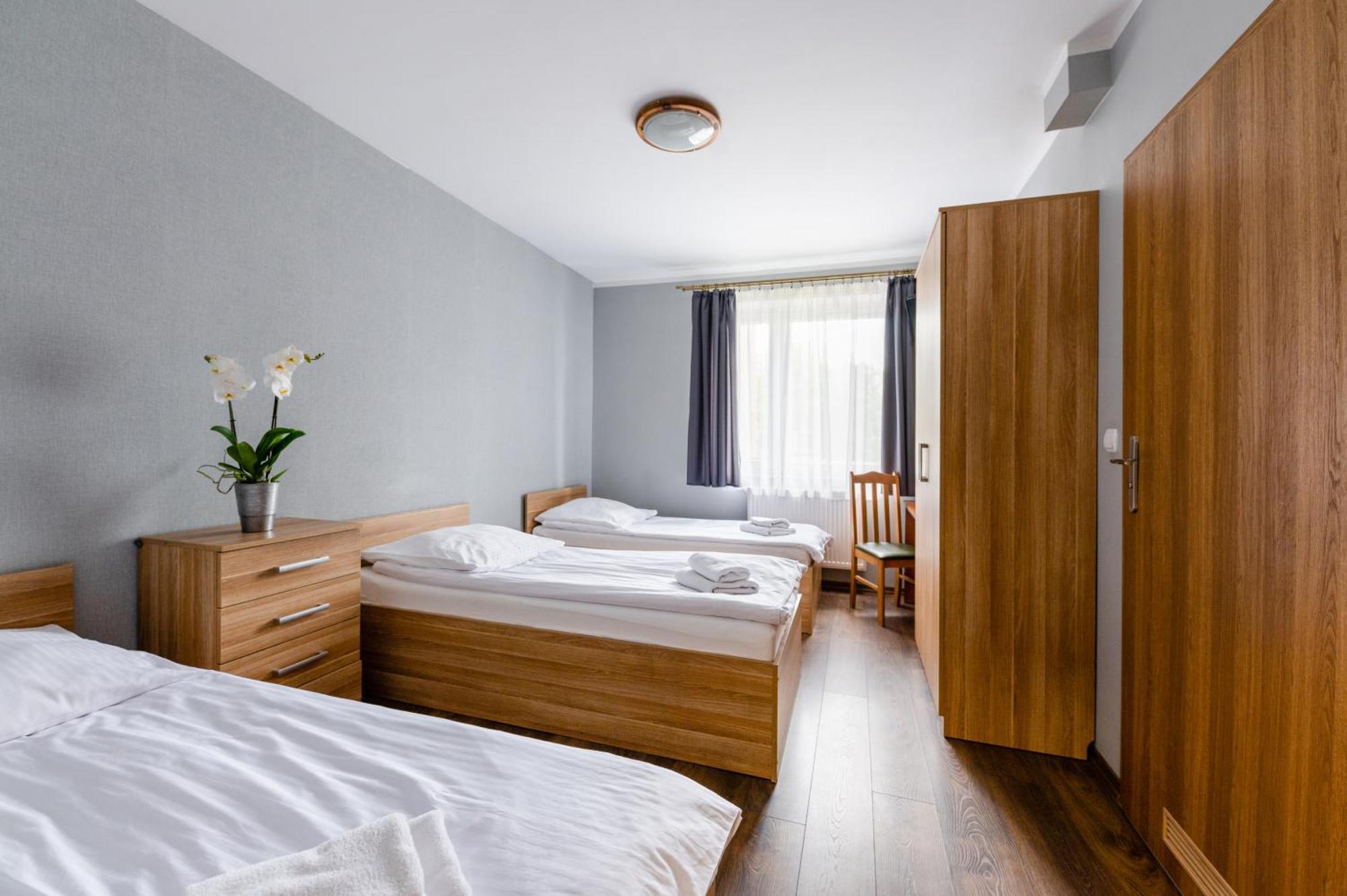 Sleep&Go Bed and Breakfast Lubliniec Eksteriør billede