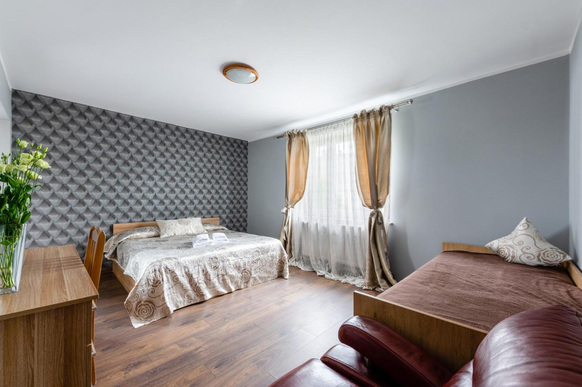 Sleep&Go Bed and Breakfast Lubliniec Eksteriør billede