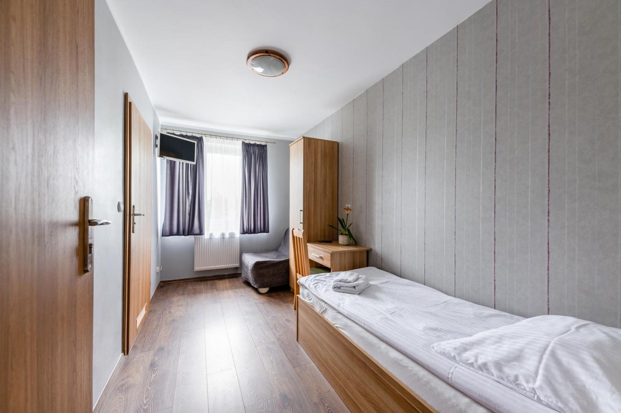 Sleep&Go Bed and Breakfast Lubliniec Eksteriør billede
