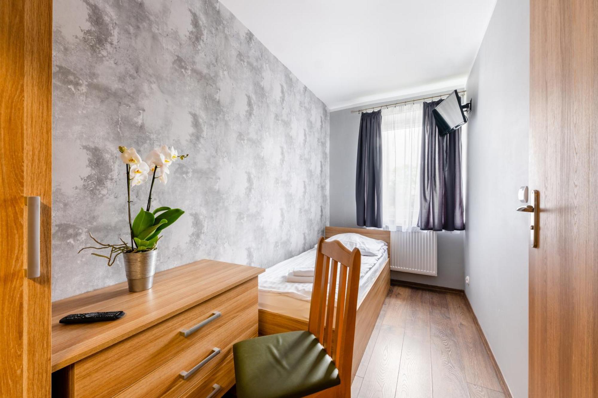 Sleep&Go Bed and Breakfast Lubliniec Eksteriør billede